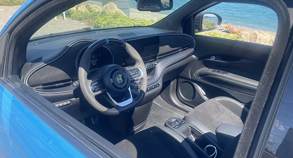 location-ABARTH-Antibes-roadstr