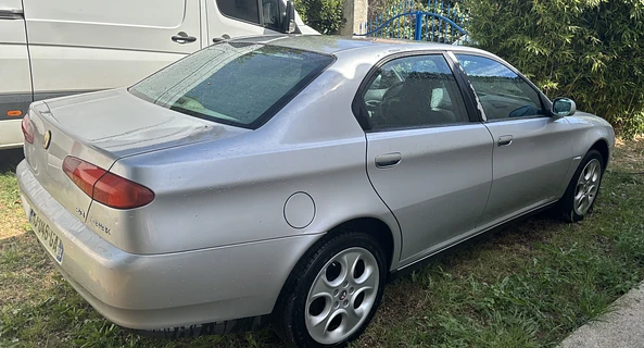 location-ALFA ROMEO-Solliès-Pont-roadstr
