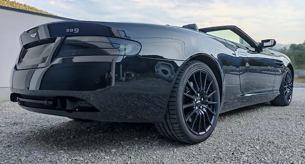 location-ASTON MARTIN-Jougne-roadstr