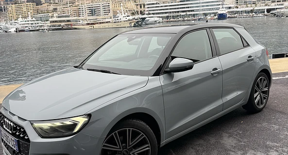 location-AUDI-Menton-roadstr
