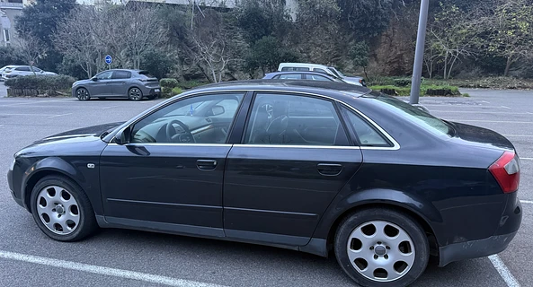 location-AUDI-Laroque-d'Olmes-roadstr