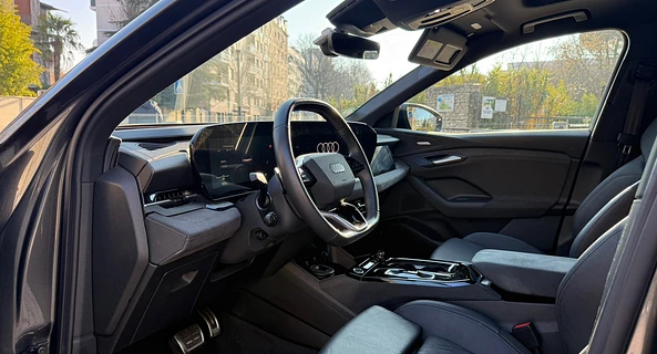 location-AUDI-Paris-roadstr