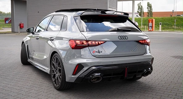 location-AUDI-Puteaux-roadstr