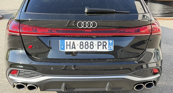 location-AUDI-Montélimar-roadstr