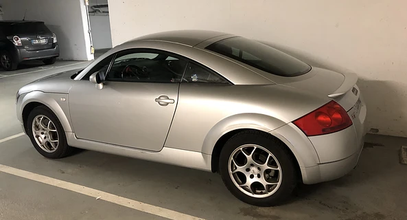 location-AUDI-Grenoble-roadstr