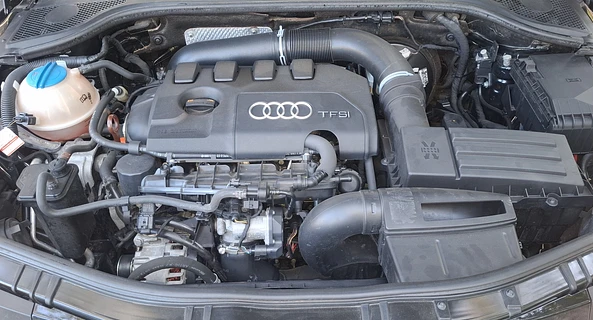 location-AUDI-Auribeau-sur-Siagne-roadstr