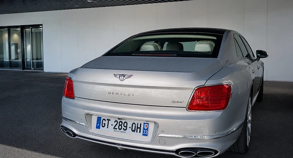 location-BENTLEY-Bruges-roadstr