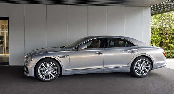location-BENTLEY-Bruges-roadstr