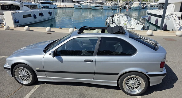 location-BMW-Villeneuve-Loubet-roadstr