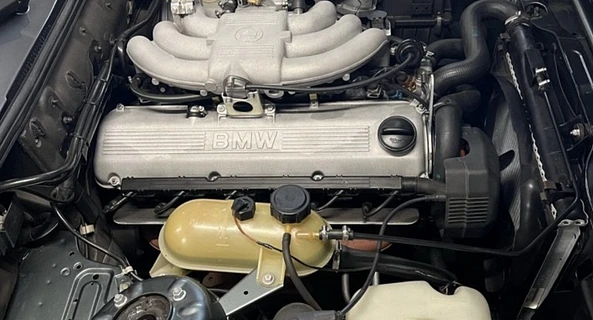 location-BMW-Clermont-Ferrand-roadstr