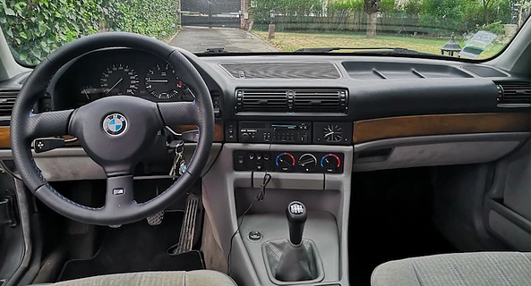 location-BMW-Colmar-roadstr