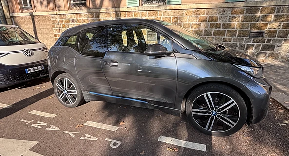location-BMW-Versailles-roadstr
