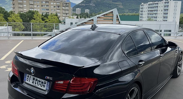 location-BMW-Narbonne-roadstr