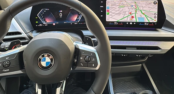 location-BMW-Paris-roadstr