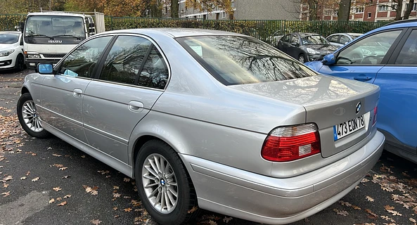 location-BMW-Le Raincy-roadstr