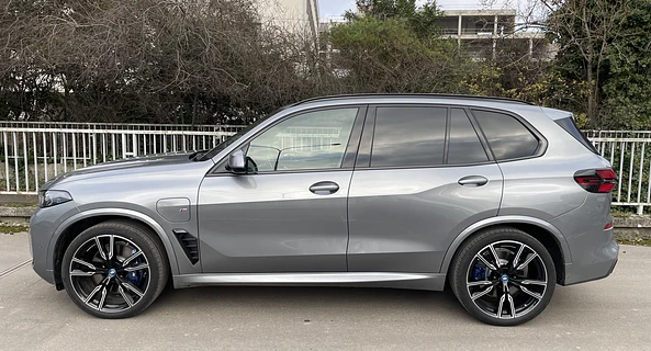 location-BMW-Paris-roadstr