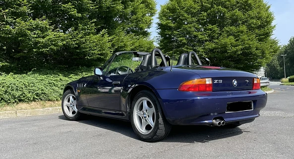 location-BMW-Lille-roadstr