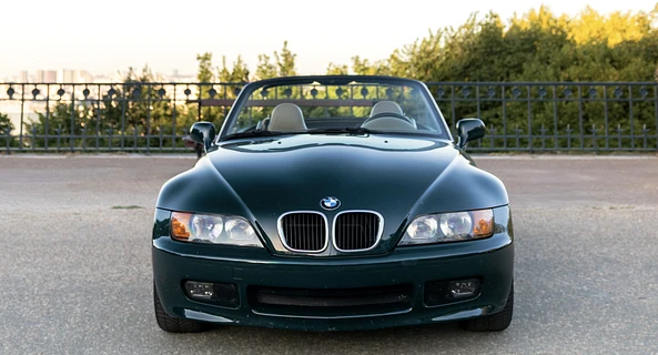 location-BMW-Puteaux-roadstr