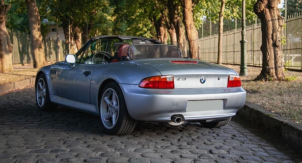 location-BMW-Pantin-roadstr