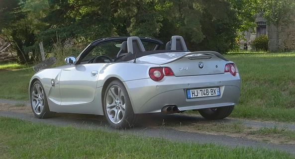 location-BMW-Bourrou-roadstr
