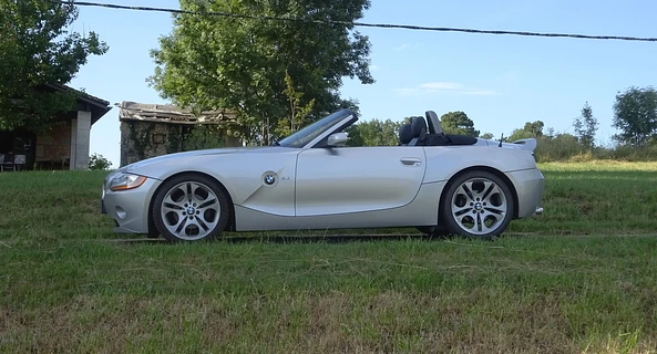 location-BMW-Bourrou-roadstr