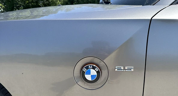 location-BMW-Le Puy-Sainte-Réparade-roadstr