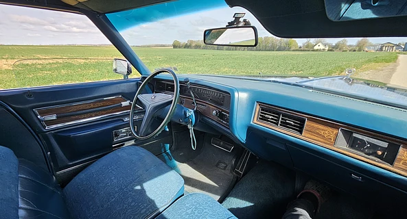 location-CADILLAC-Camps-en-Amiénois-roadstr