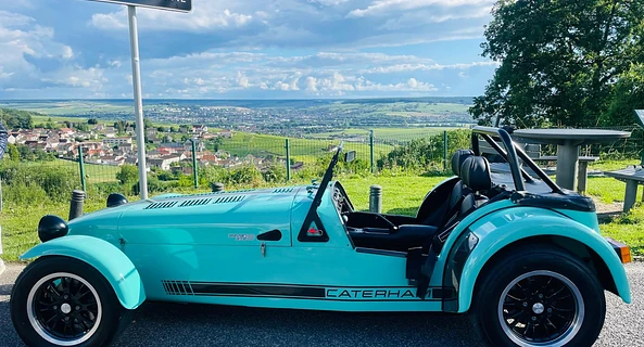 location-CATERHAM-Chouilly-roadstr