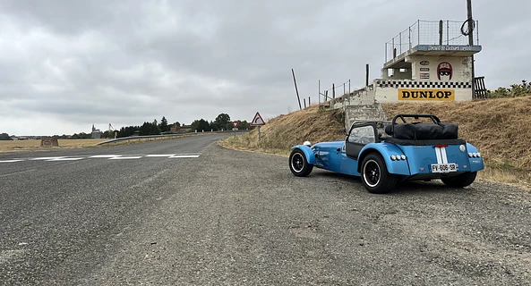 location-CATERHAM-Maintenon-roadstr