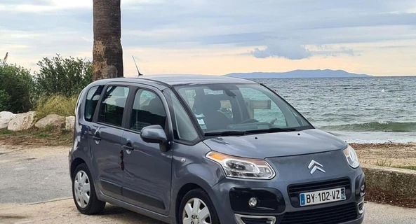 location-CITROEN-Hyères-roadstr