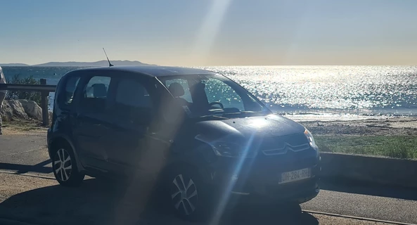 location-CITROEN-Hyères-roadstr