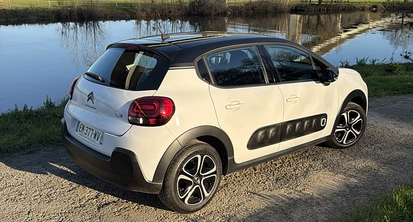 location-CITROEN-Vannes-roadstr
