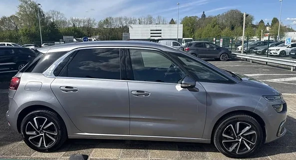 location-CITROEN-Vaux-le-Pénil-roadstr