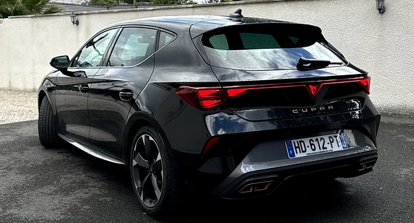 location-CUPRA-Saint-Chamond-roadstr
