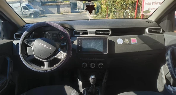 location-DACIA-Lyon-roadstr