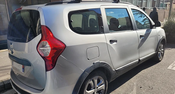 location-DACIA-Villeurbanne-roadstr