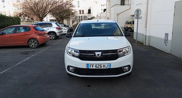 location-DACIA-Osny-roadstr