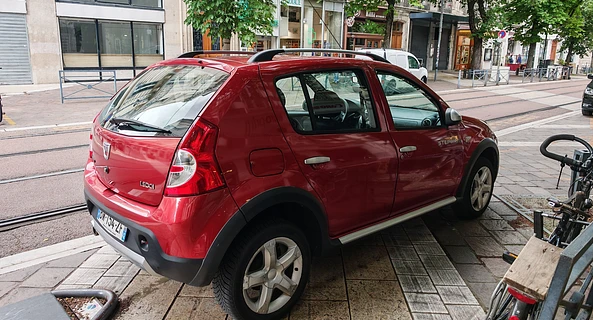 location-DACIA-Ajaccio-roadstr