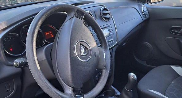 location-DACIA-Bordeaux-roadstr