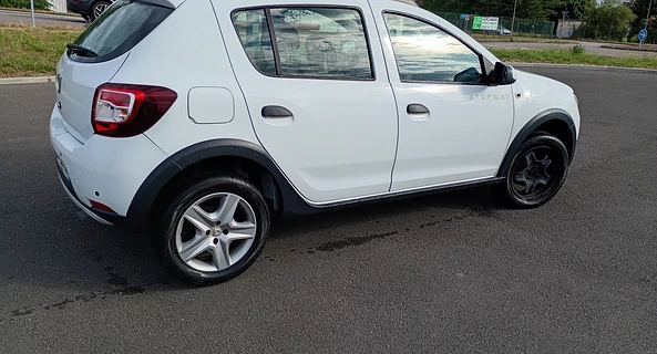 location-DACIA-Torcy-roadstr