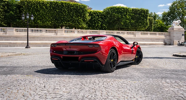 location-FERRARI-Paris-roadstr