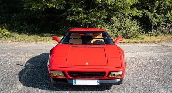 location-FERRARI-Polminhac-roadstr