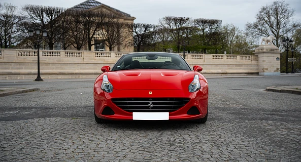 location-FERRARI-Paris-roadstr