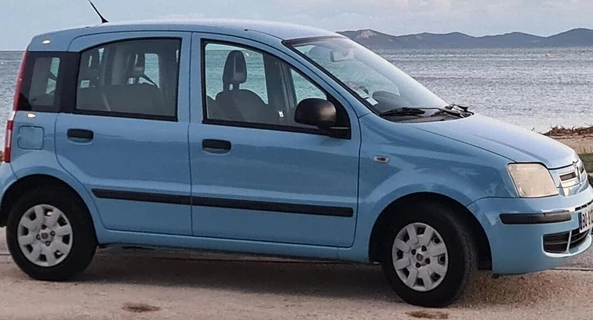 location-FIAT-Hyères-roadstr