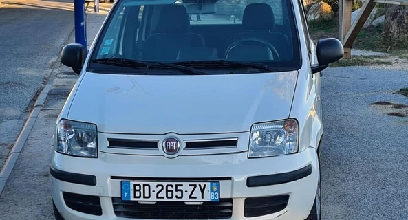 location-FIAT-Hyères-roadstr
