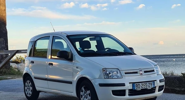 location-FIAT-Hyères-roadstr