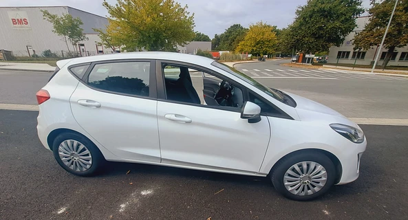 location-FORD-Saint-Paul-en-Born-roadstr