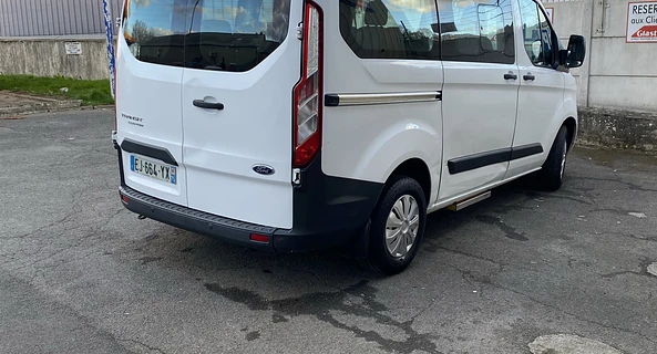 location-FORD-Brie-Comte-Robert-roadstr