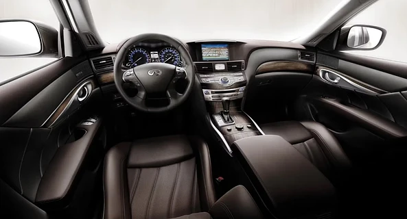 location-INFINITI-Romainville-roadstr
