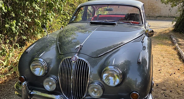 location-JAGUAR-Poitiers-roadstr